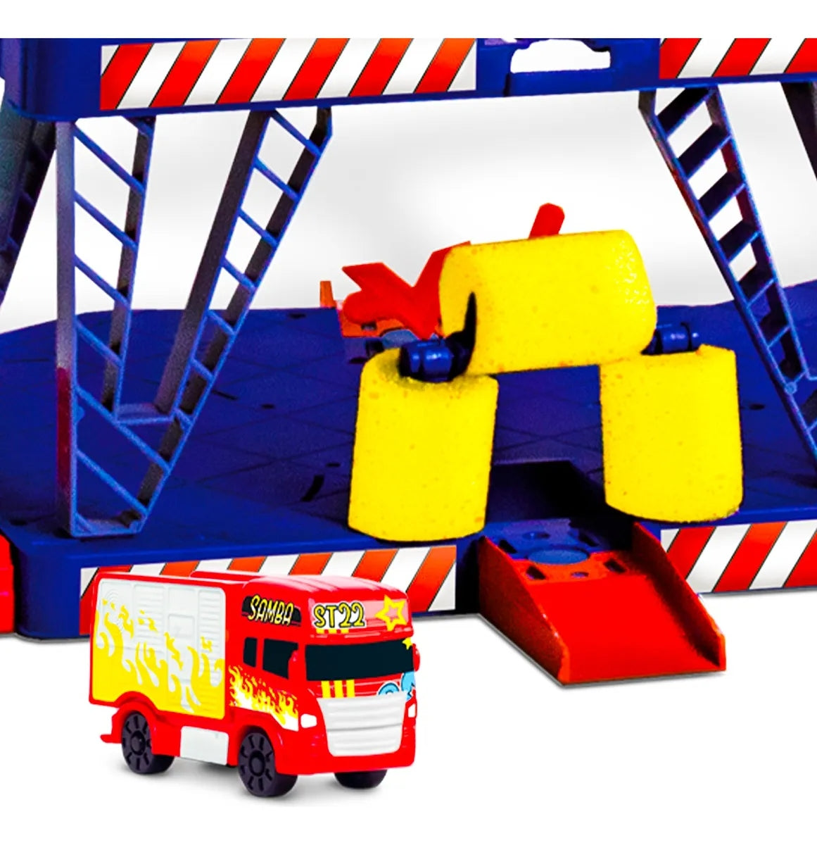 Garagem Radical 4 Andares com Elevador e Carrinhos